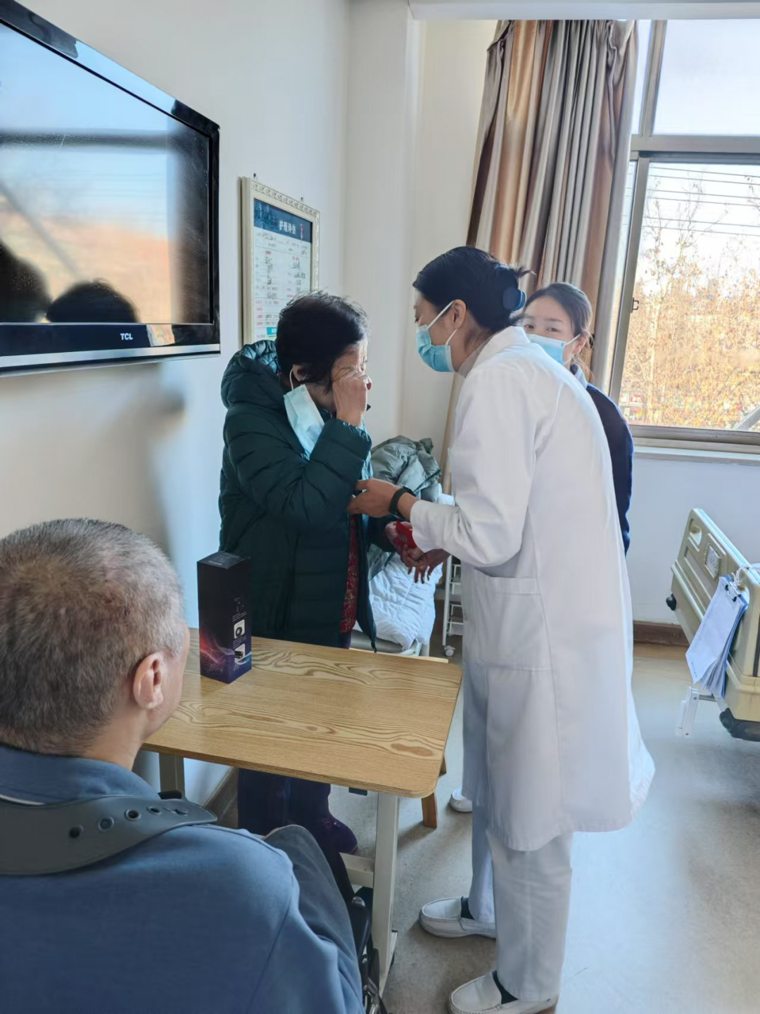 爱与希望的医患交响,济南南郊医院英雄山院区暖心护理获称赞