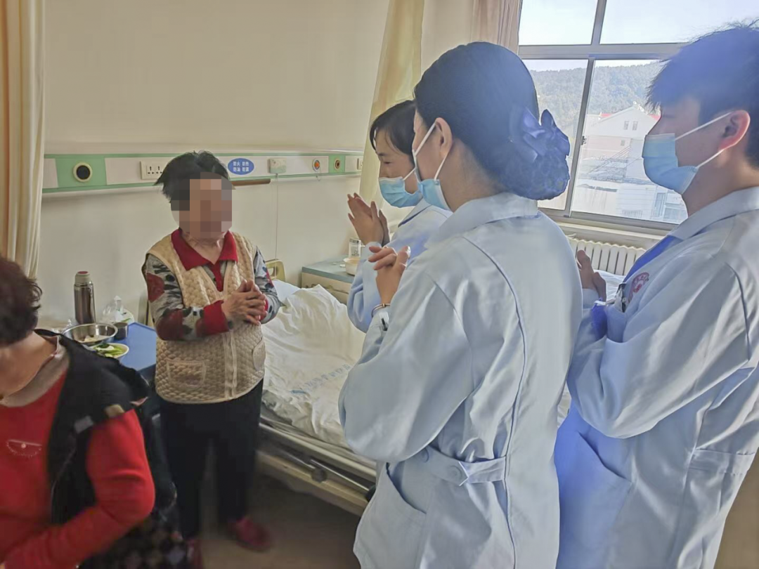 济南南郊医院英雄山院区:一碗长寿面,温暖两颗心