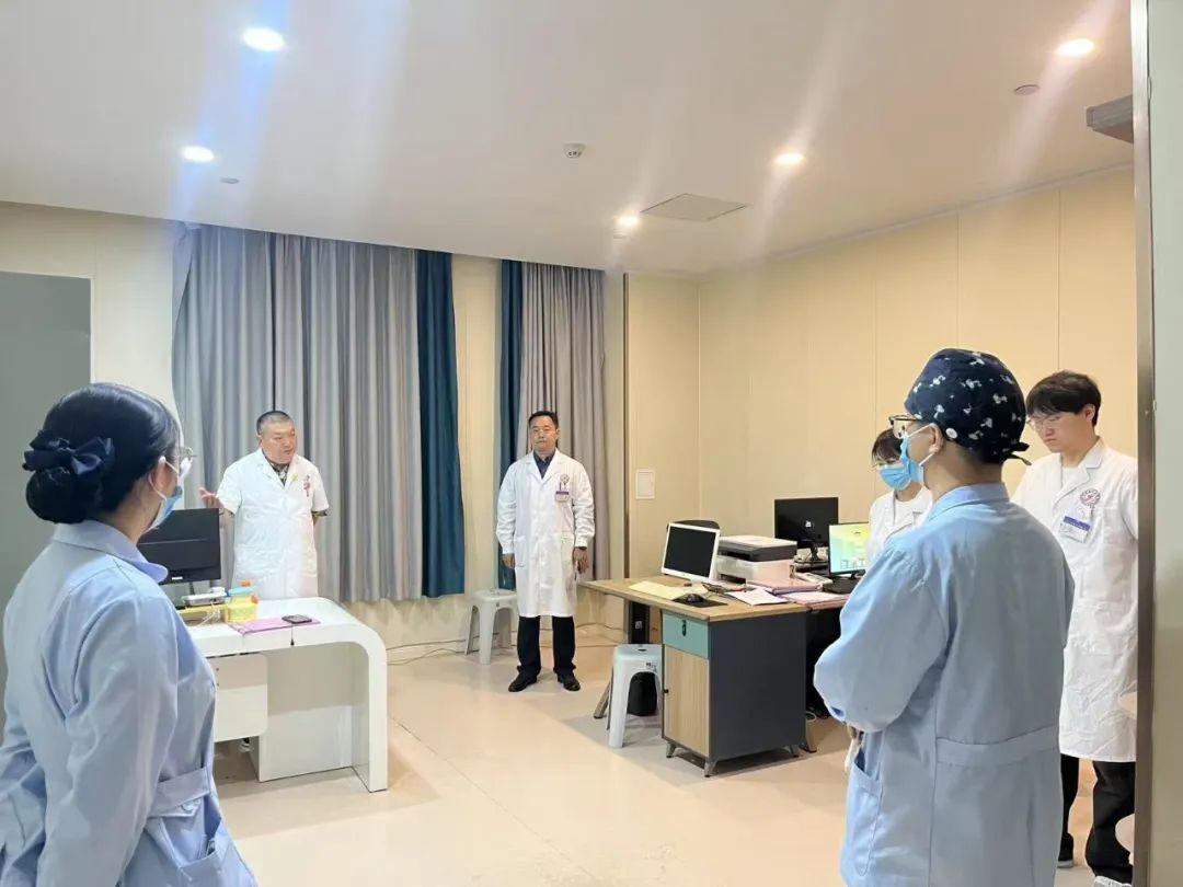 深入临床一线,助力学科发展